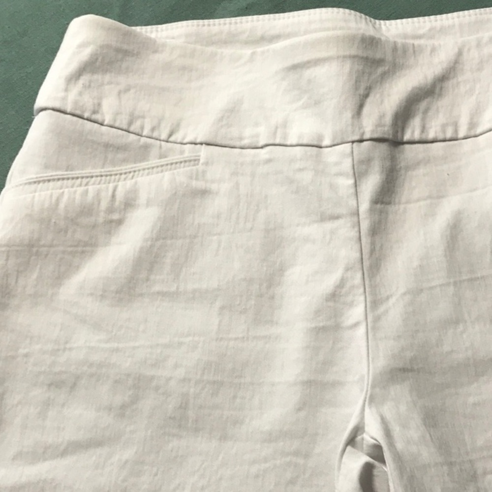 Attyre~~Cute Bermudas. 💜💛 - Picture 3 of 7